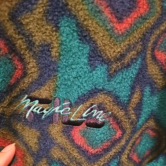 VINTAGE Fila Geometric Patterned Pullover - Picture 3 of 5